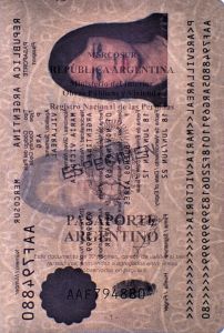 Verify an Argentine passport online, inner page watermark